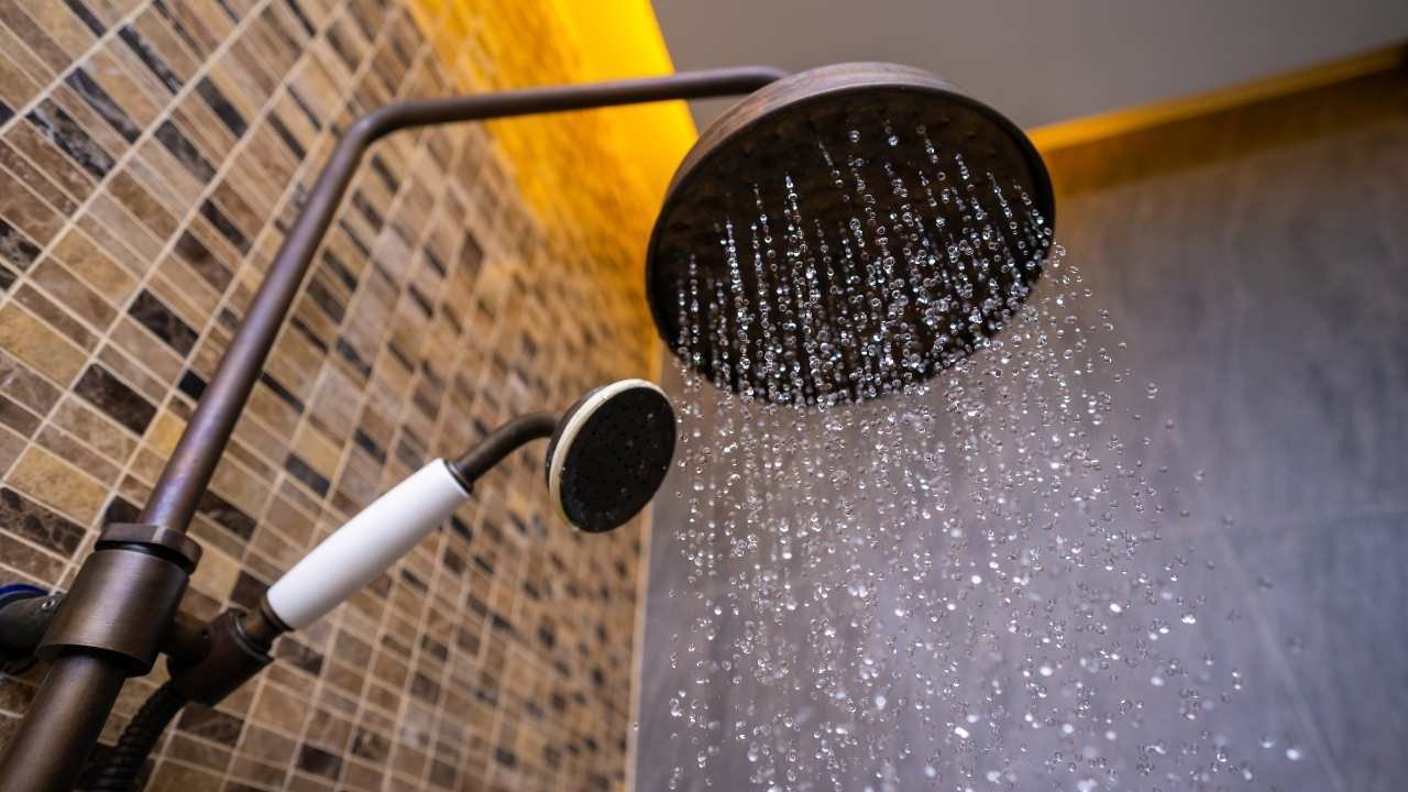 Imagem Chuveiro a gás: descubra como funciona, vantagens e se vale a pena para sua casa