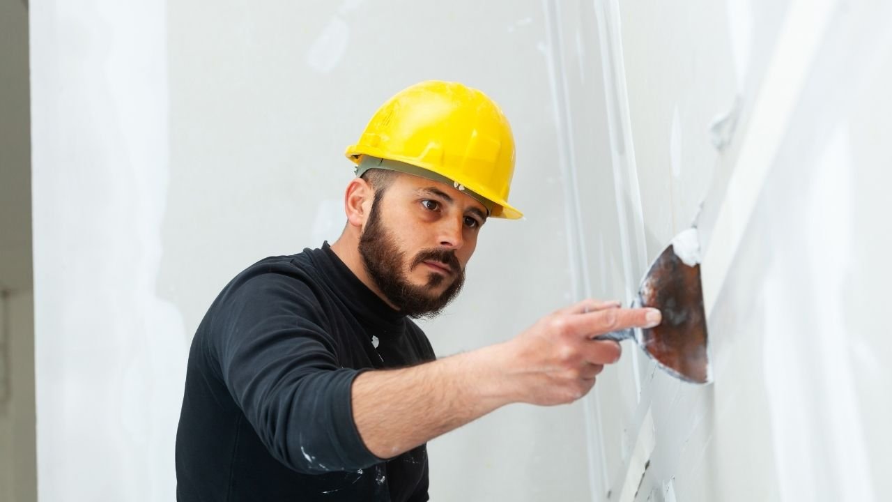 Imagem Como colocar moldura de gesso: acabamento elegante e acessível